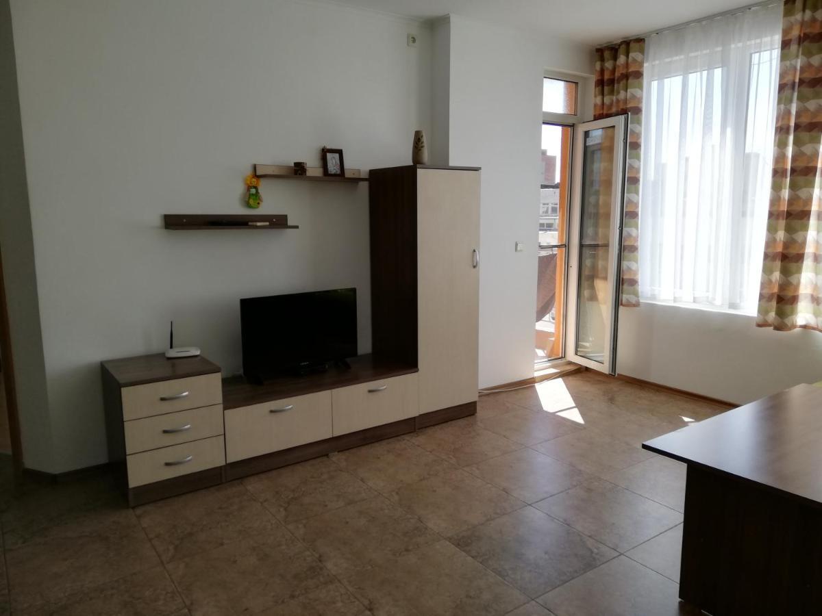 Apartamenti Zhelezovi Поморие Экстерьер фото
