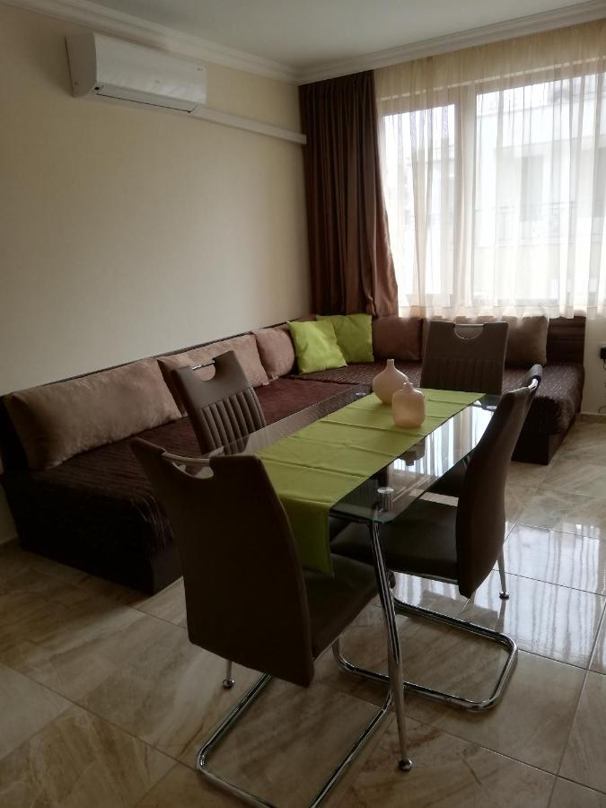 Apartamenti Zhelezovi Поморие Экстерьер фото